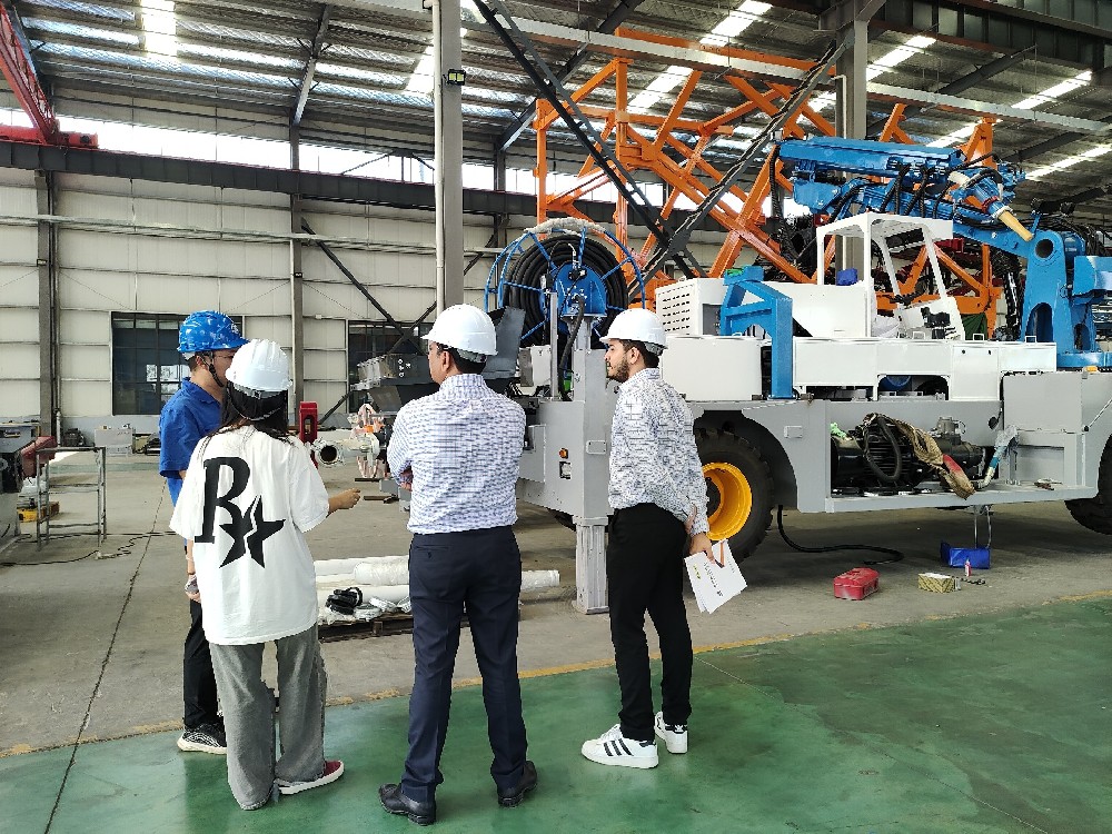 2025年7月印度客戶到訪焦（jiāo）作泰鑫機械（xiè）廠區